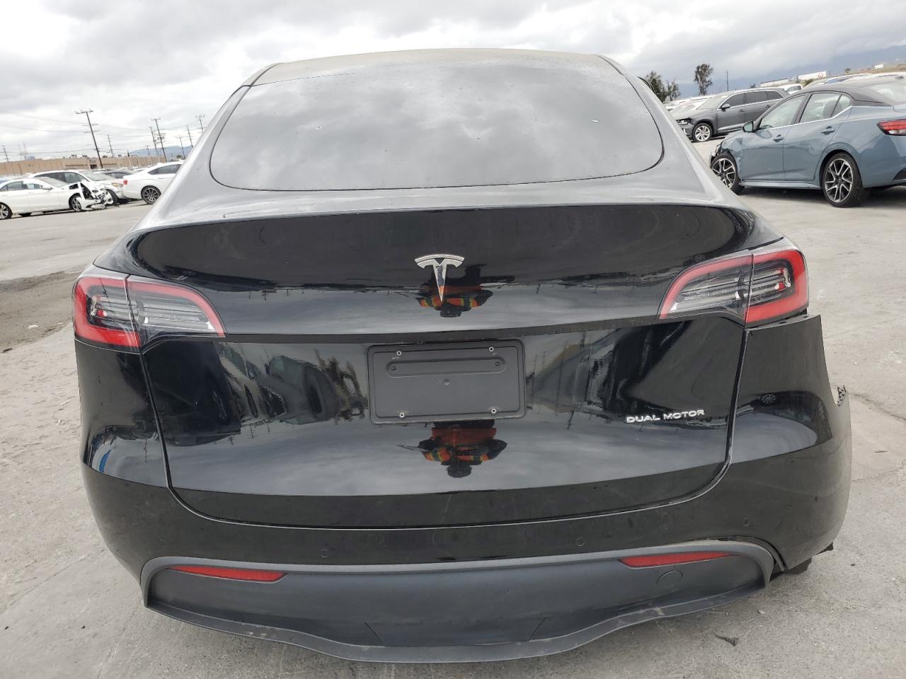 Tesla Model Y Image 9