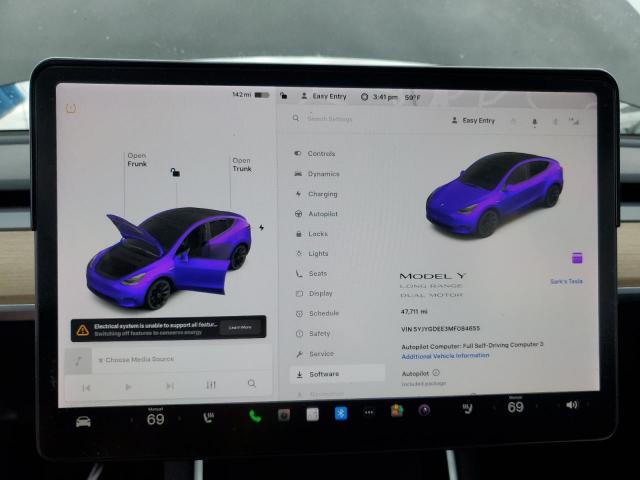Tesla Model Y Image 8
