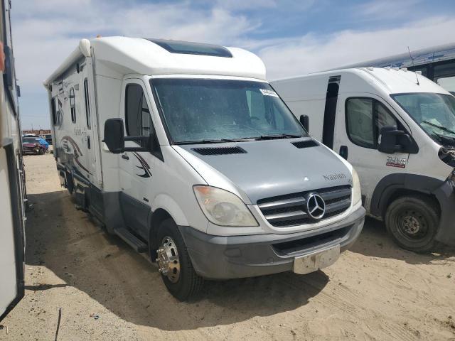  Salvage Navistar45x96 Trailer