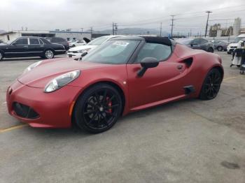  Salvage Alfa Romeo 4C