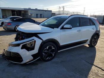  Salvage Kia Niro