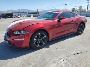  Salvage Ford Mustang