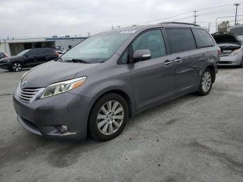  Salvage Toyota Sienna