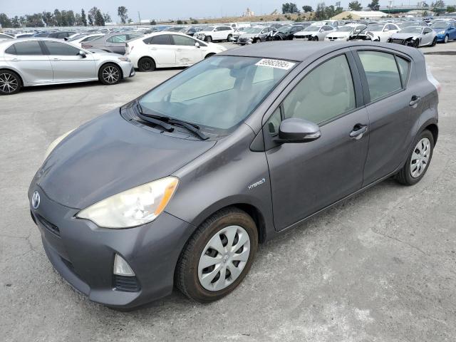  Salvage Toyota Prius