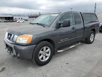  Salvage Nissan Titan