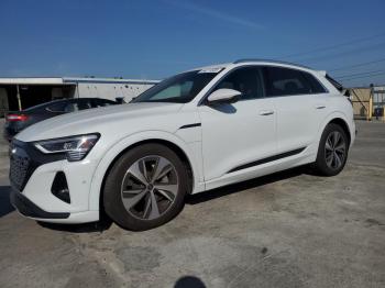  Salvage Audi Q8