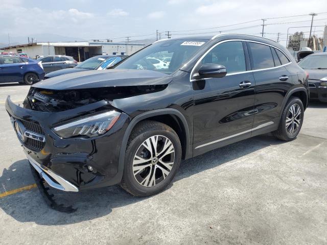  Salvage Mercedes-Benz GLA