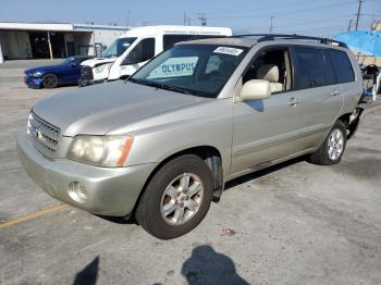  Salvage Toyota Highlander