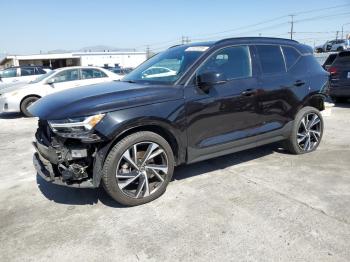  Salvage Volvo XC40