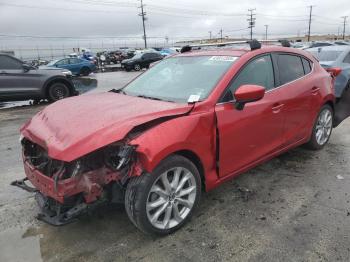  Salvage Mazda 3