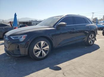  Salvage Audi Q8