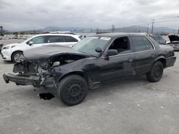  Salvage Ford Crown Vic