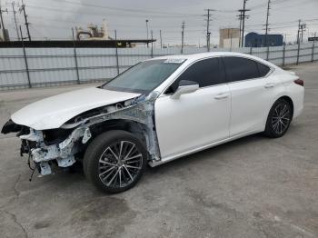  Salvage Lexus Es