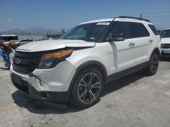  Salvage Ford Explorer