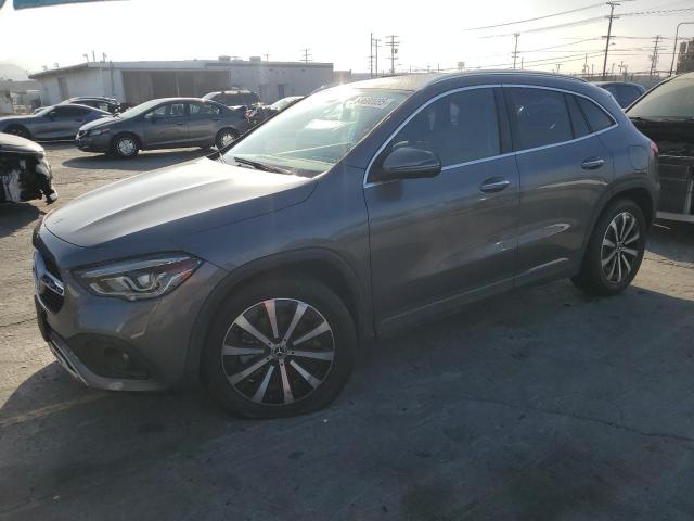  Salvage Mercedes-Benz GLA