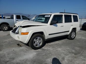  Salvage Jeep Commander