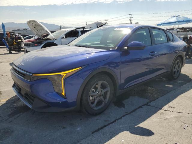  Salvage Kia K4 Lx