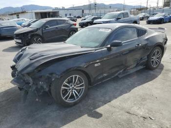  Salvage Ford Mustang