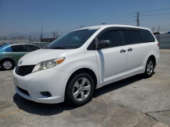  Salvage Toyota Sienna