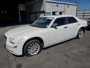  Salvage Chrysler 300