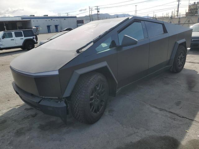  Salvage Tesla Cybertruck