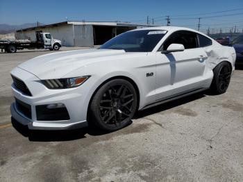  Salvage Ford Mustang