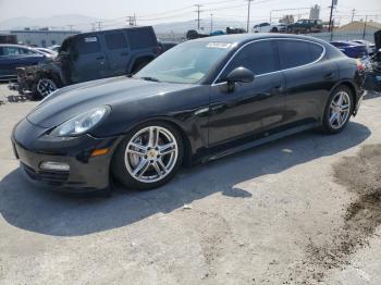  Salvage Porsche Panamera