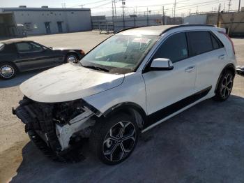  Salvage Kia Niro