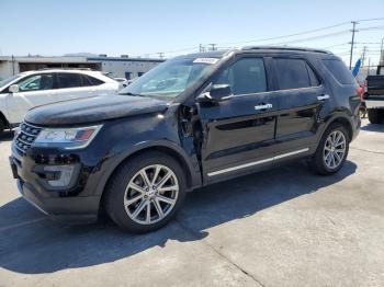  Salvage Ford Explorer