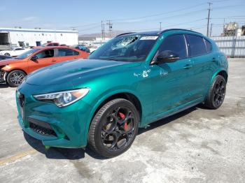  Salvage Alfa Romeo Stelvio