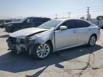  Salvage Lexus Es