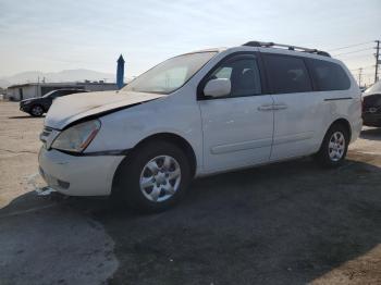  Salvage Kia Sedona