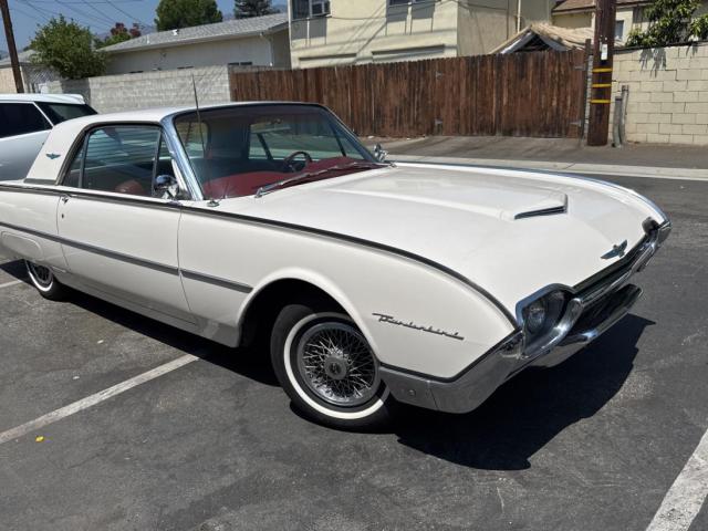 Salvage Ford Thunderbird