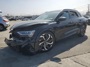  Salvage Audi Q8