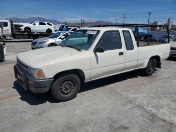  Salvage Toyota Pickup