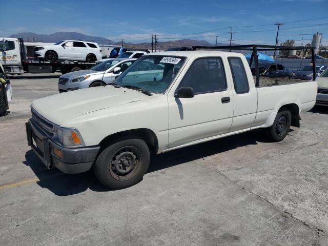  Salvage Toyota Pickup