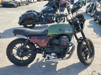  Salvage Moto Guzzi V7