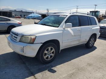  Salvage Toyota Highlander