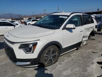  Salvage Kia Niro