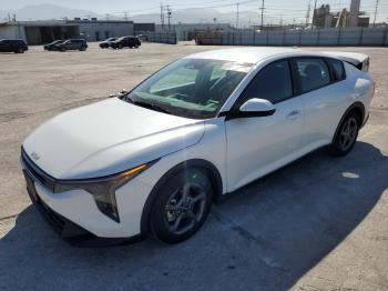  Salvage Kia K4 Lx