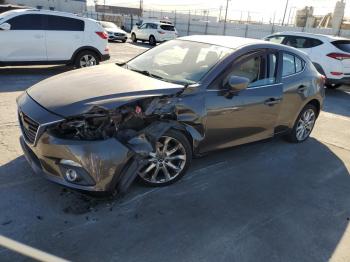  Salvage Mazda 3