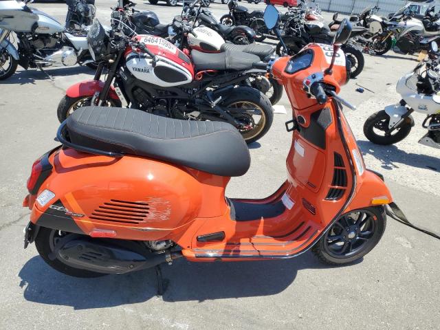  Salvage Vespa Gts Sei Gi