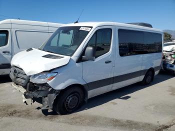  Salvage Mercedes-Benz Sprinter