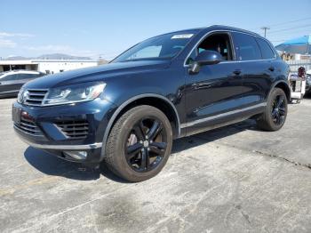  Salvage Volkswagen Touareg