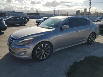  Salvage Hyundai Genesis