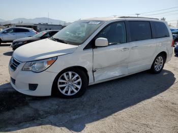  Salvage Volkswagen Routan