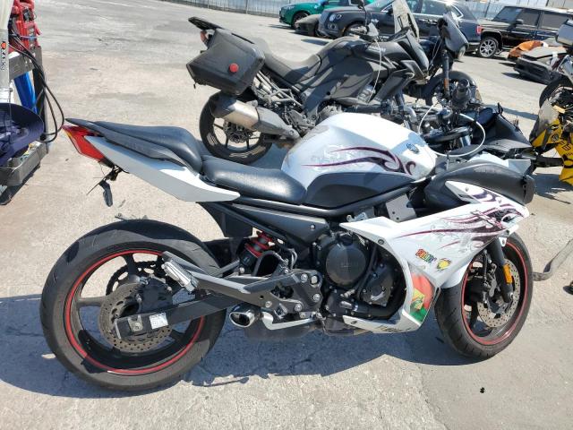  Salvage Yamaha Motorcycle