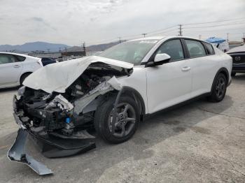  Salvage Kia K4 Lx
