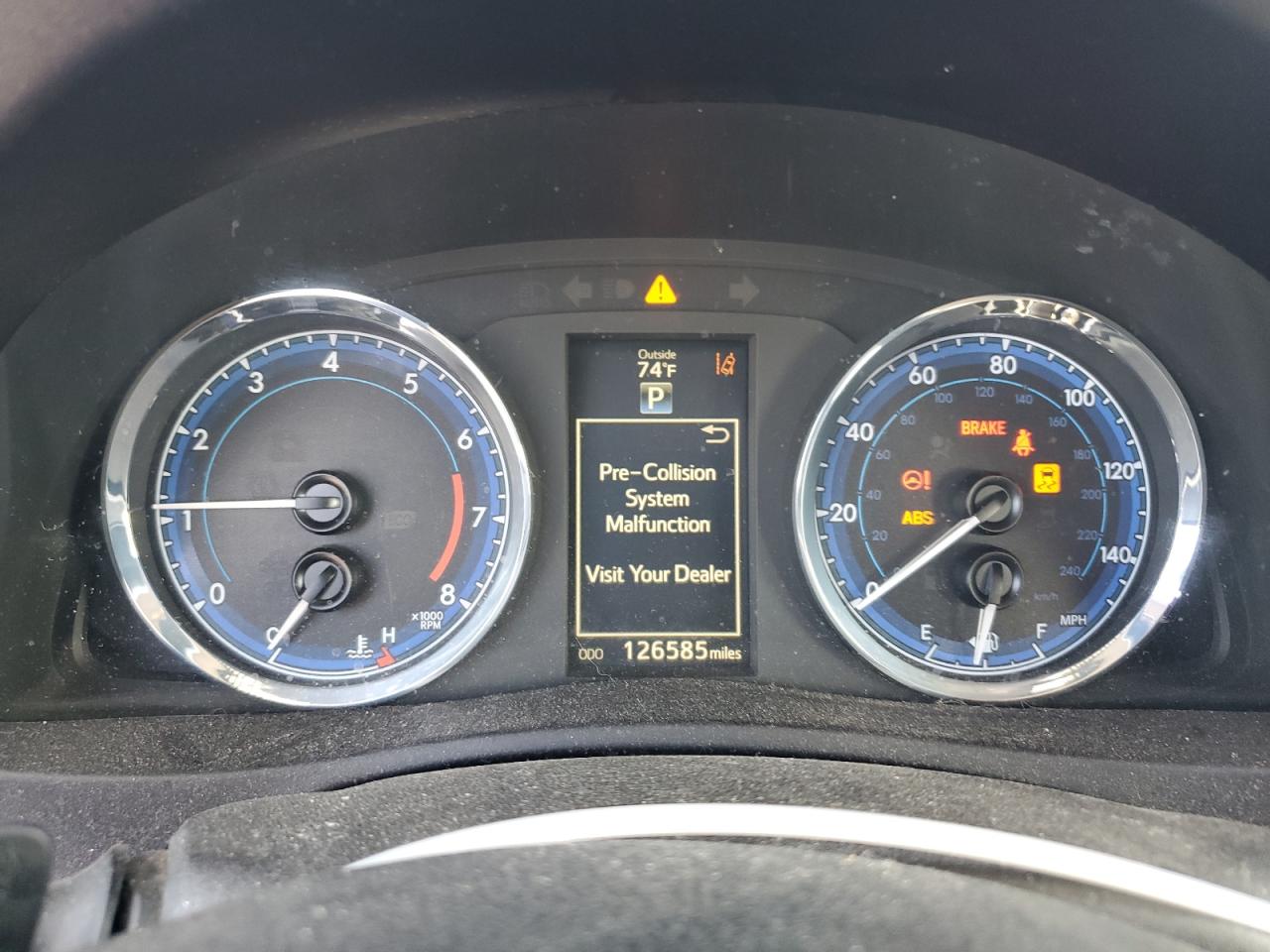 Toyota Corolla L Image 9