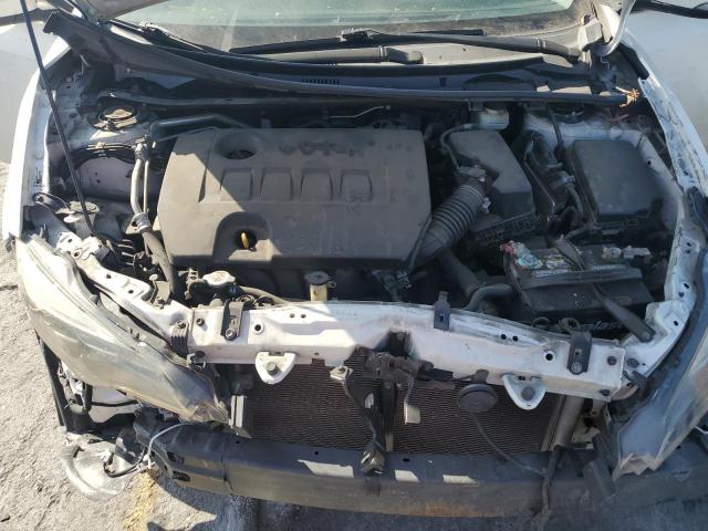 Toyota Corolla L Image 10